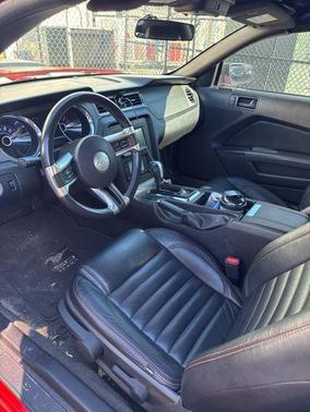 2014 Ford Mustang V6