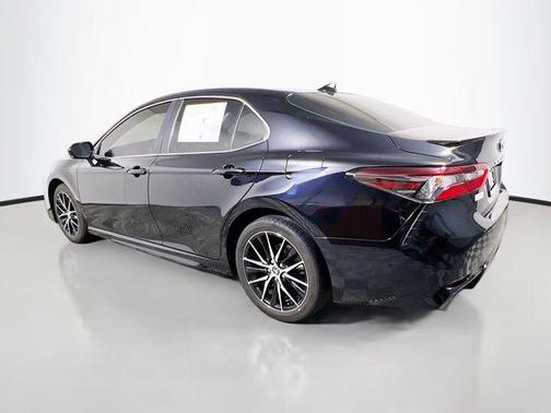 Midnight Black Metallic 2024 Toyota Camry SE
