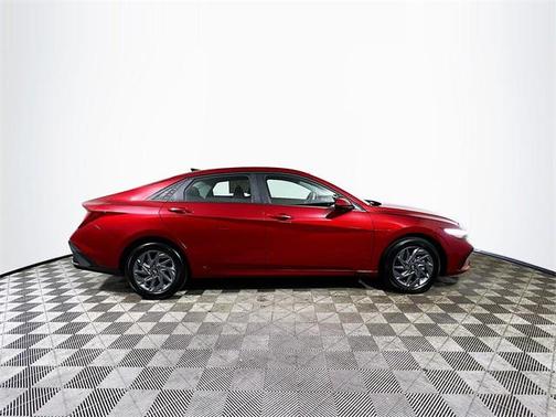 2024 Hyundai ELANTRA HEV Blue