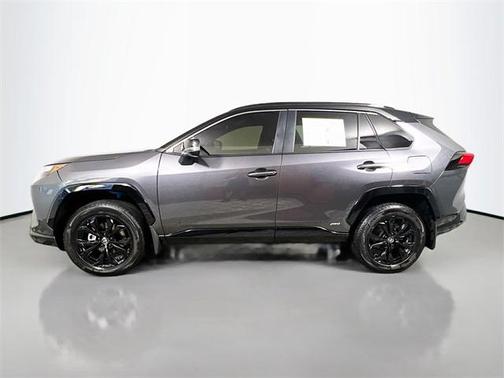 2024 Toyota RAV4 Hybrid SE