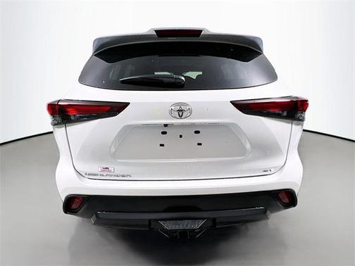 2025 Toyota Highlander XLE