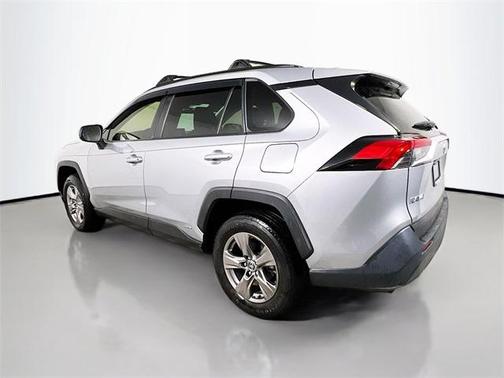 2022 Toyota RAV4 Hybrid LE