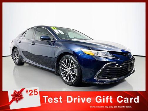 2021 Toyota Camry Hybrid XLE