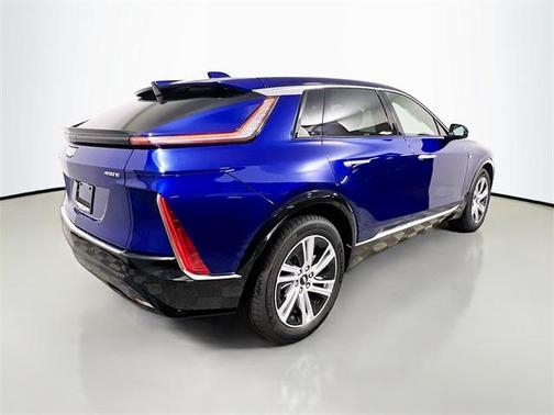 2024 Cadillac LYRIQ Tech