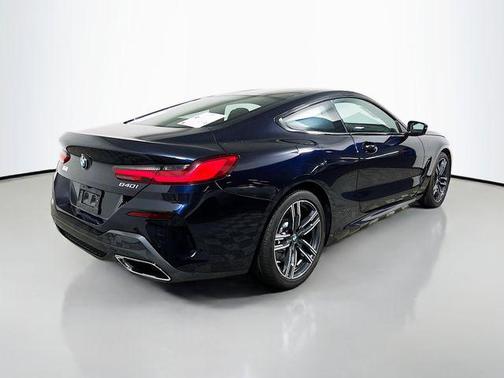 2024 BMW 840 i