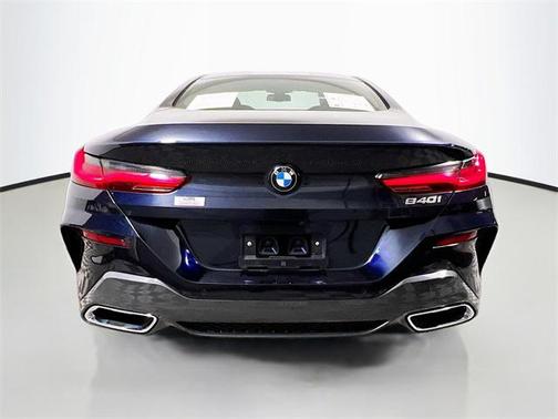 2024 BMW 840 i