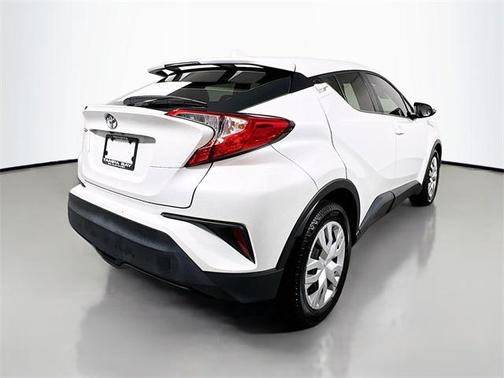 2021 Toyota C-HR LE