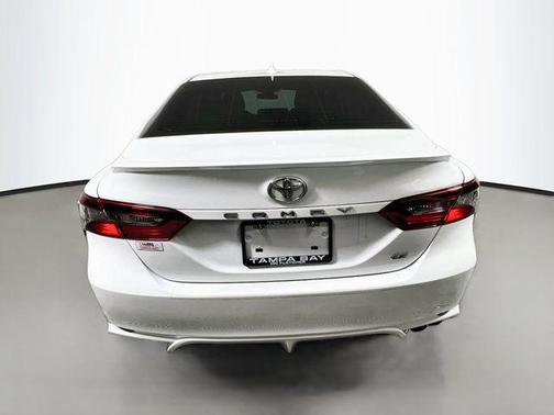 White 2022 Toyota Camry SE