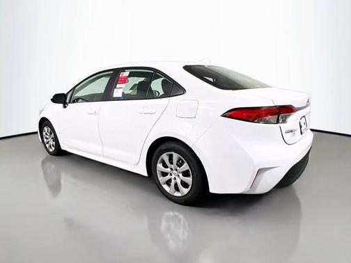 Ice 2025 Toyota Corolla LE