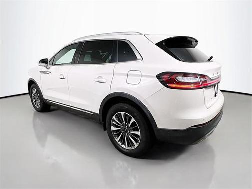 2021 Lincoln Nautilus Reserve
