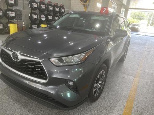 2020 Toyota Highlander XLE