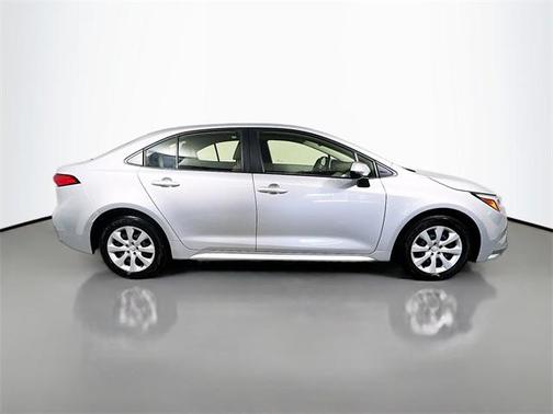 2025 Toyota Corolla Hybrid SE