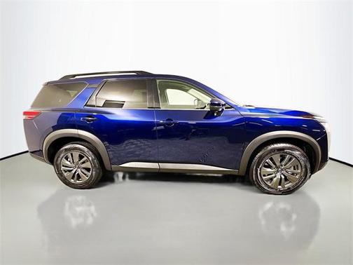 2024 Nissan Pathfinder SV 4WD