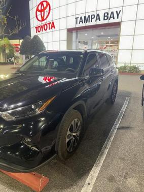2024 Toyota Highlander XLE