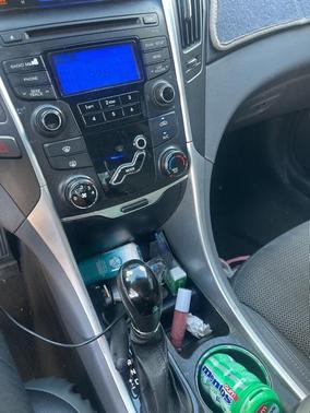 2013 Hyundai SONATA SE