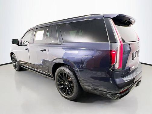 2023 Cadillac Escalade ESV Sport