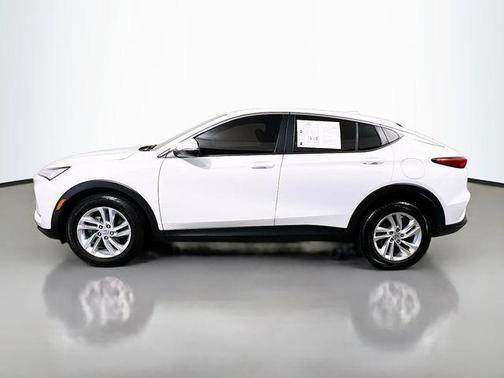 Summit White 2025 Buick Envista Preferred FWD