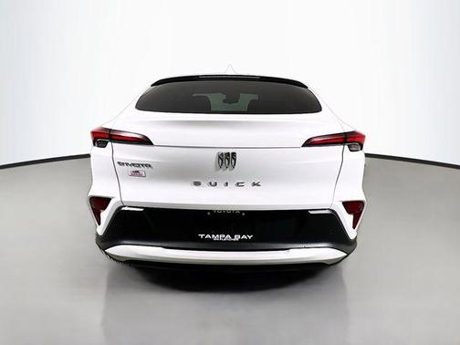 Summit White 2025 Buick Envista Preferred FWD