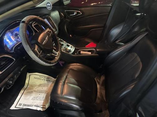 2016 Chrysler 200 C