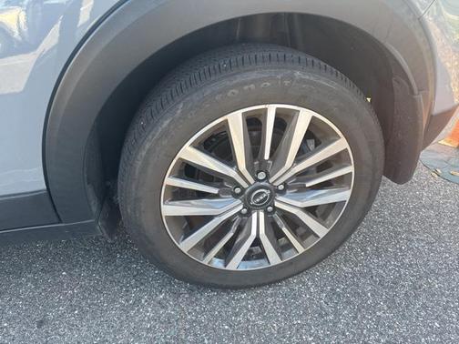 2023 Nissan Kicks SV