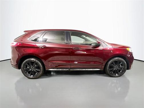 2022 Ford Edge ST Line