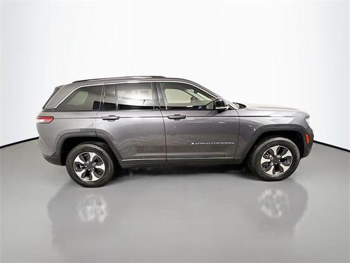 2022 Jeep Grand Cherokee 4xe Base