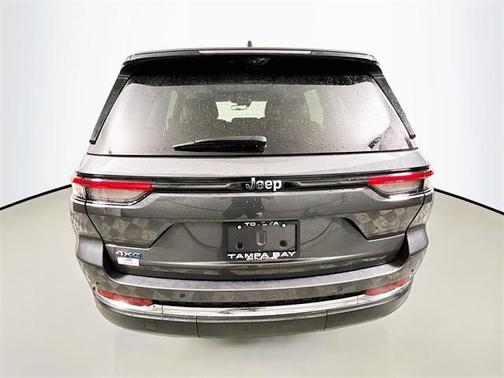 2022 Jeep Grand Cherokee 4xe Base