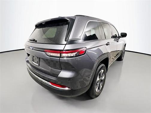 2022 Jeep Grand Cherokee 4xe Base
