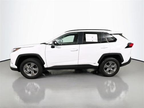 2025 Toyota RAV4 Hybrid SE