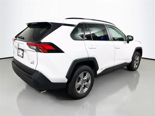 2025 Toyota RAV4 Hybrid SE