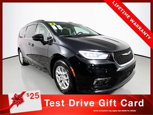 2022 Chrysler Pacifica Touring L