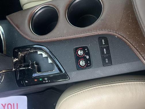 2016 Toyota Avalon XLE