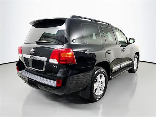 2014 Toyota Land Cruiser Base