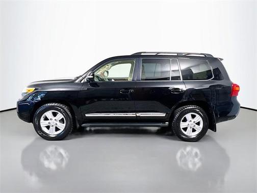 2014 Toyota Land Cruiser Base