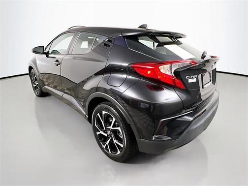 2021 Toyota C-HR XLE