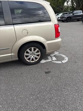 2014 Chrysler Town & Country Touring
