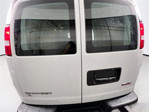 2022 GMC Savana 2500 Work Van