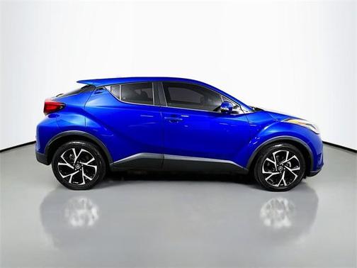 2020 Toyota C-HR XLE