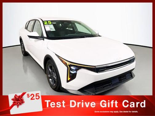 2025 Kia K4 LXS