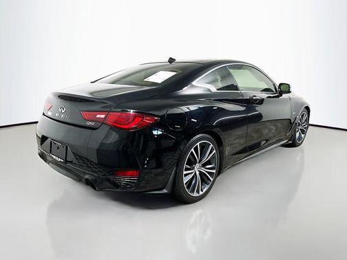 2018 INFINITI Q60 3.0T LUXE