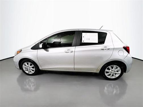 2015 Toyota Yaris LE