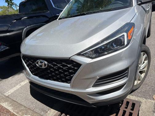 2021 Hyundai TUCSON SE