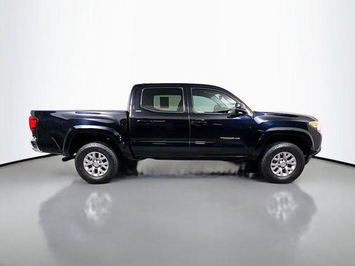 Midnight Black Metallic 2019 Toyota Tacoma SR5