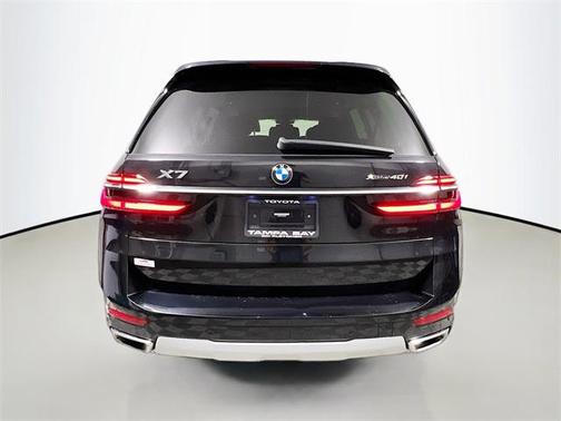 2023 BMW X7 xDrive40i