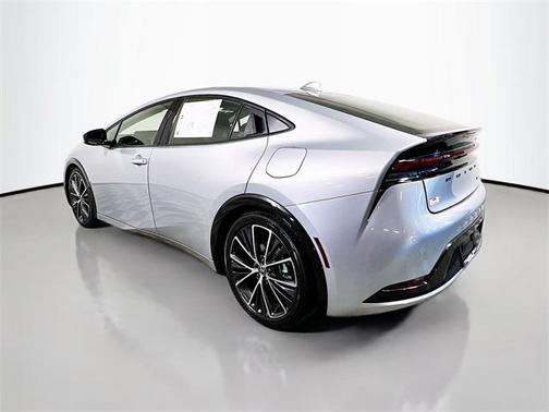 2023 Toyota Prius XLE