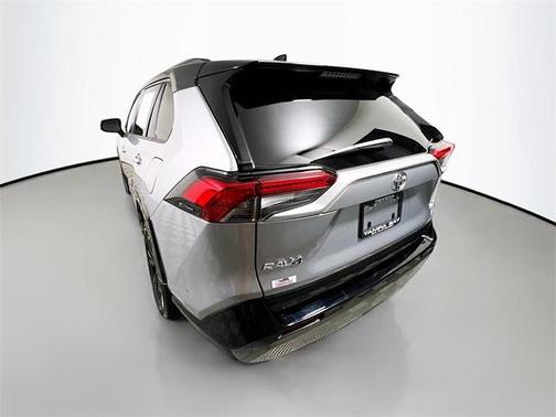 2025 Toyota RAV4 Hybrid SE