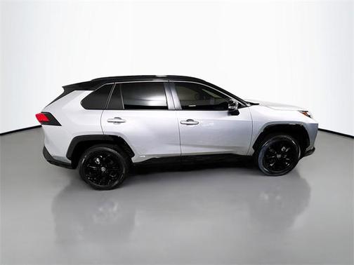 2025 Toyota RAV4 Hybrid SE