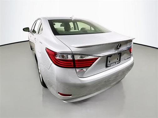 2014 Lexus ES 300h Base