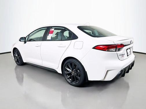 Ice 2026 Toyota Corolla SE