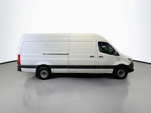 2024 Mercedes-Benz Sprinter 2500 Crew 170 WB